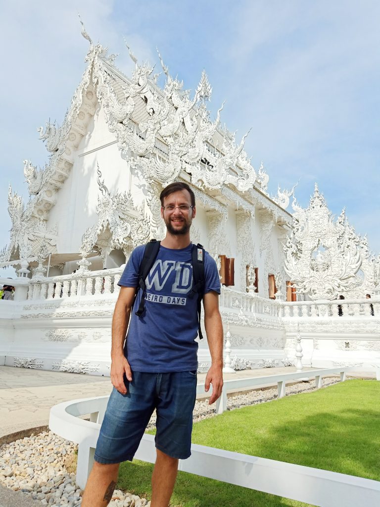 El templo blanco un imprescindible en tu viaje a Tailandia