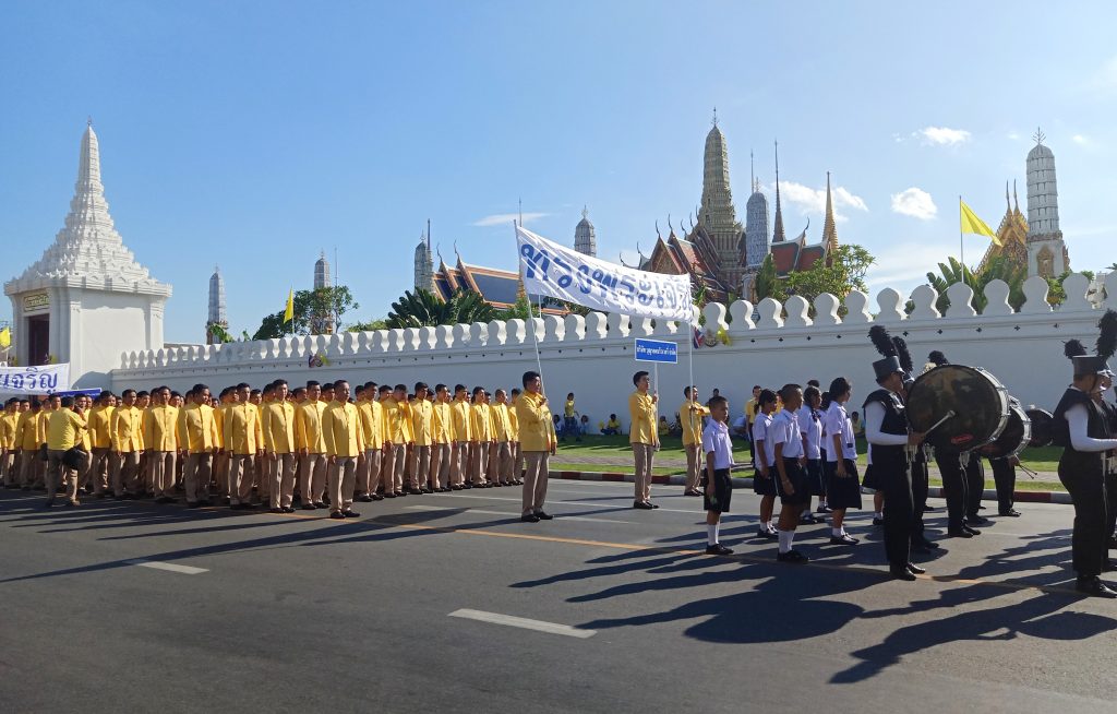 Curiosidades de Tailandia. Desfile en honor al rey el día de su cumpleaños